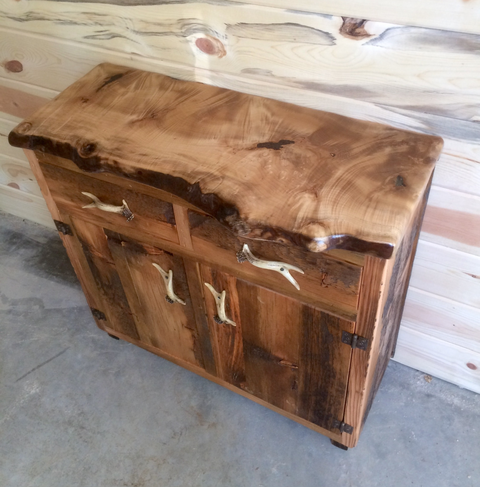 Custom Hutch